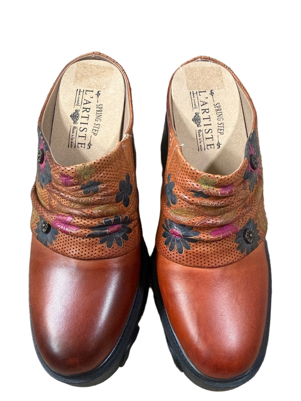 e L’Artiste by Spring Step Chemistry Platform Mules Brown and Floral SKU1527